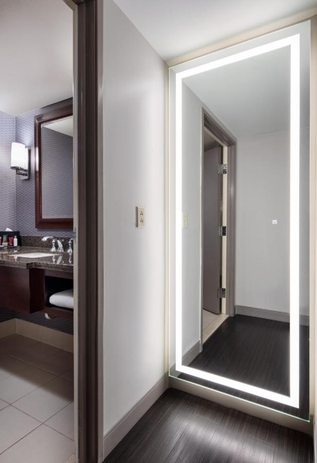 Hotel Visalia Marriott At The Convention Center Extérieur photo