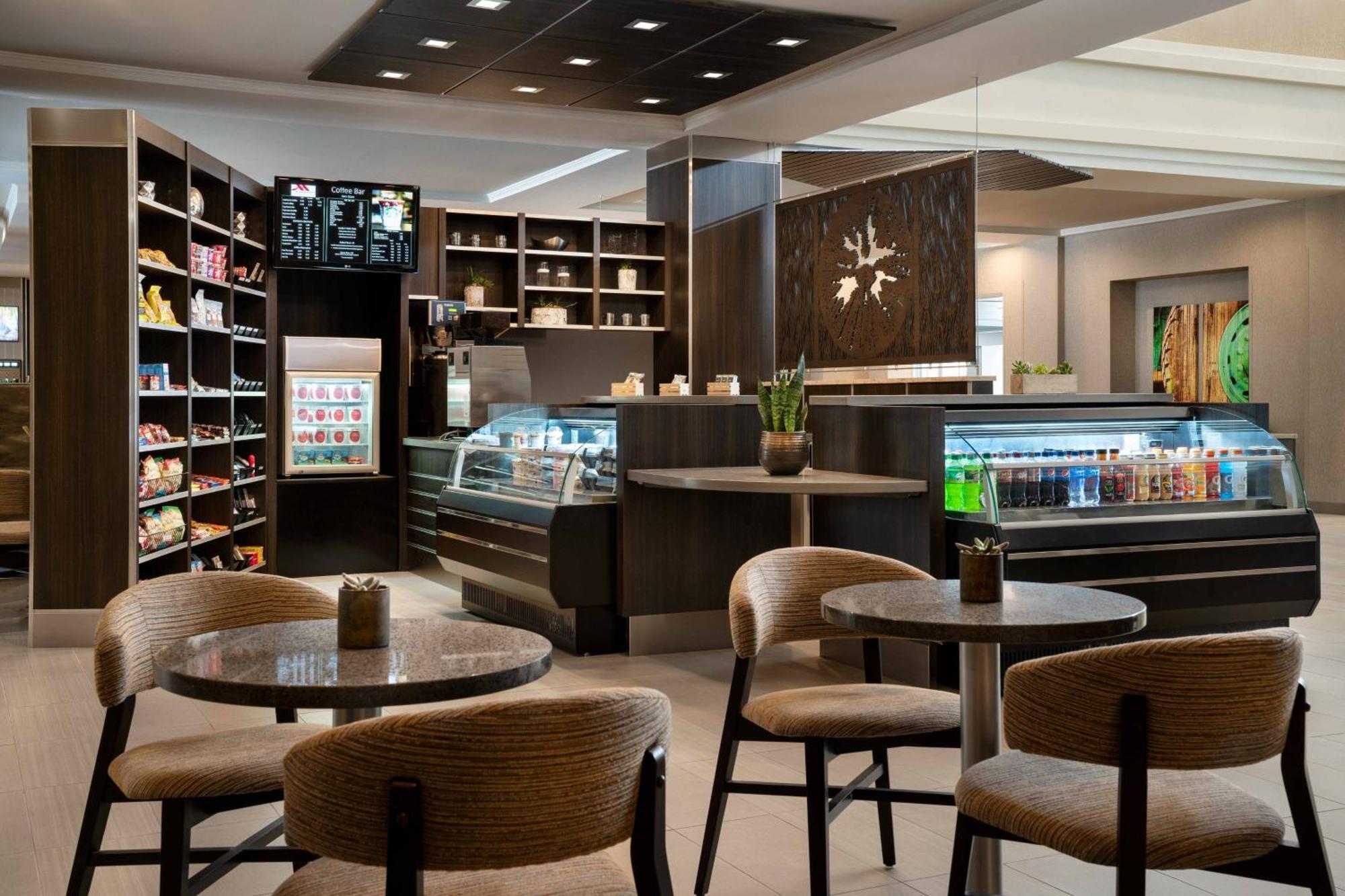 Hotel Visalia Marriott At The Convention Center Extérieur photo