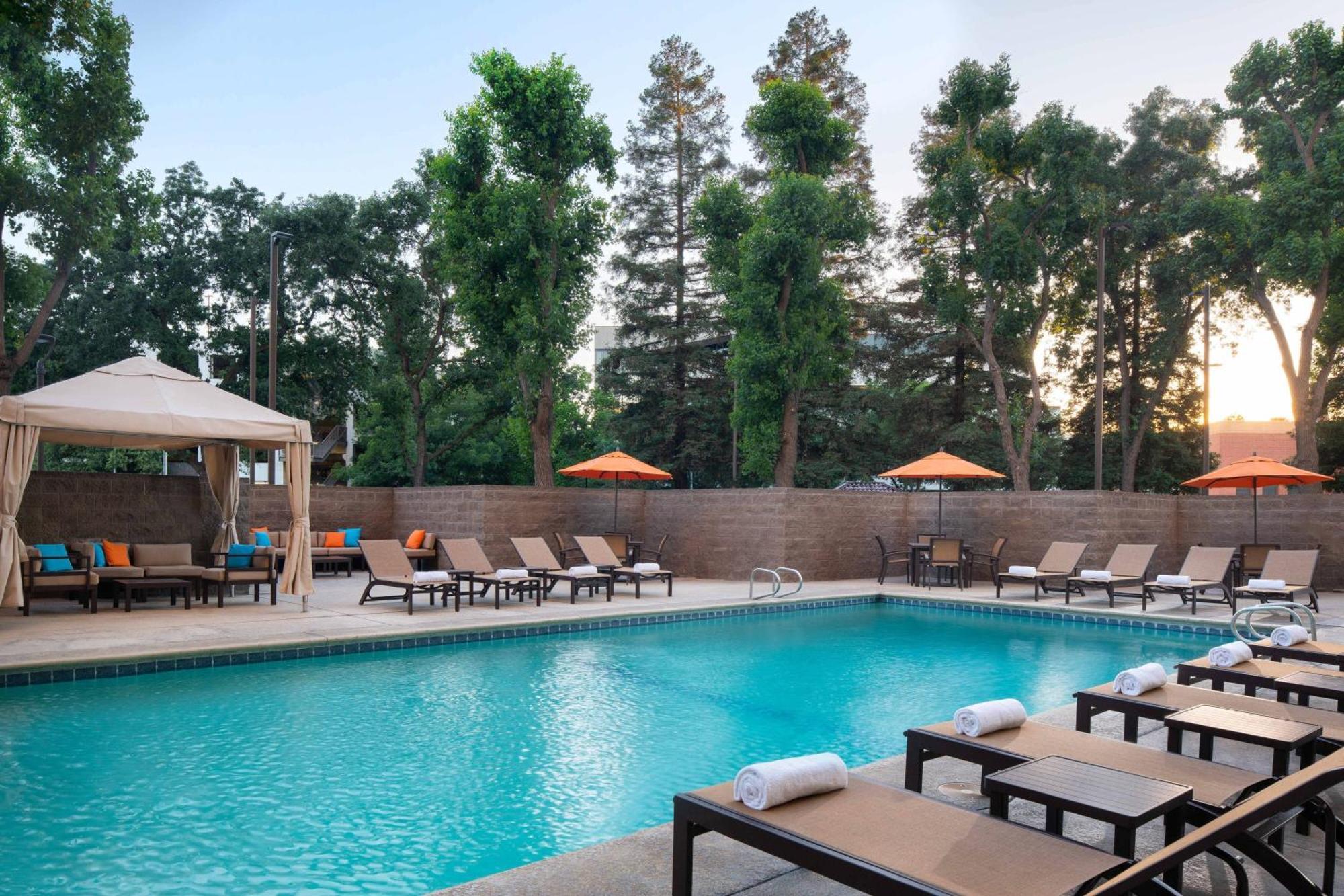 Hotel Visalia Marriott At The Convention Center Extérieur photo