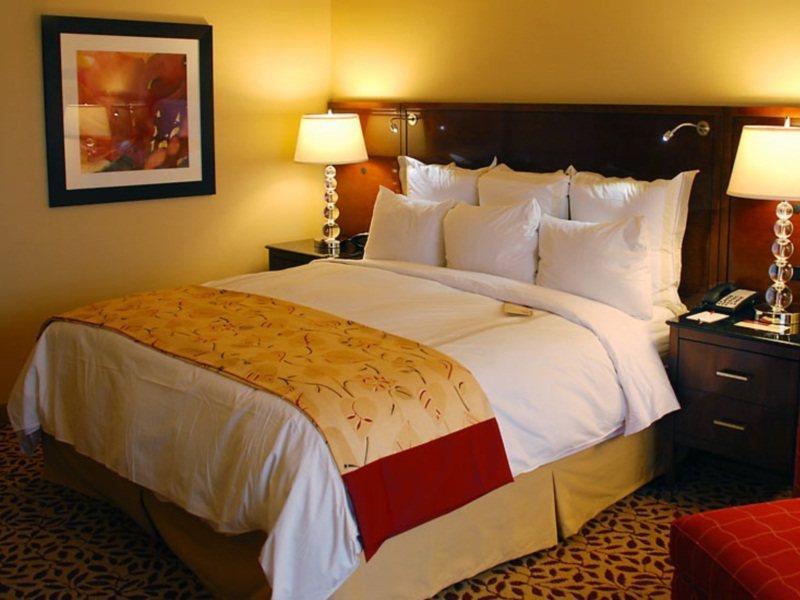 Hotel Visalia Marriott At The Convention Center Extérieur photo