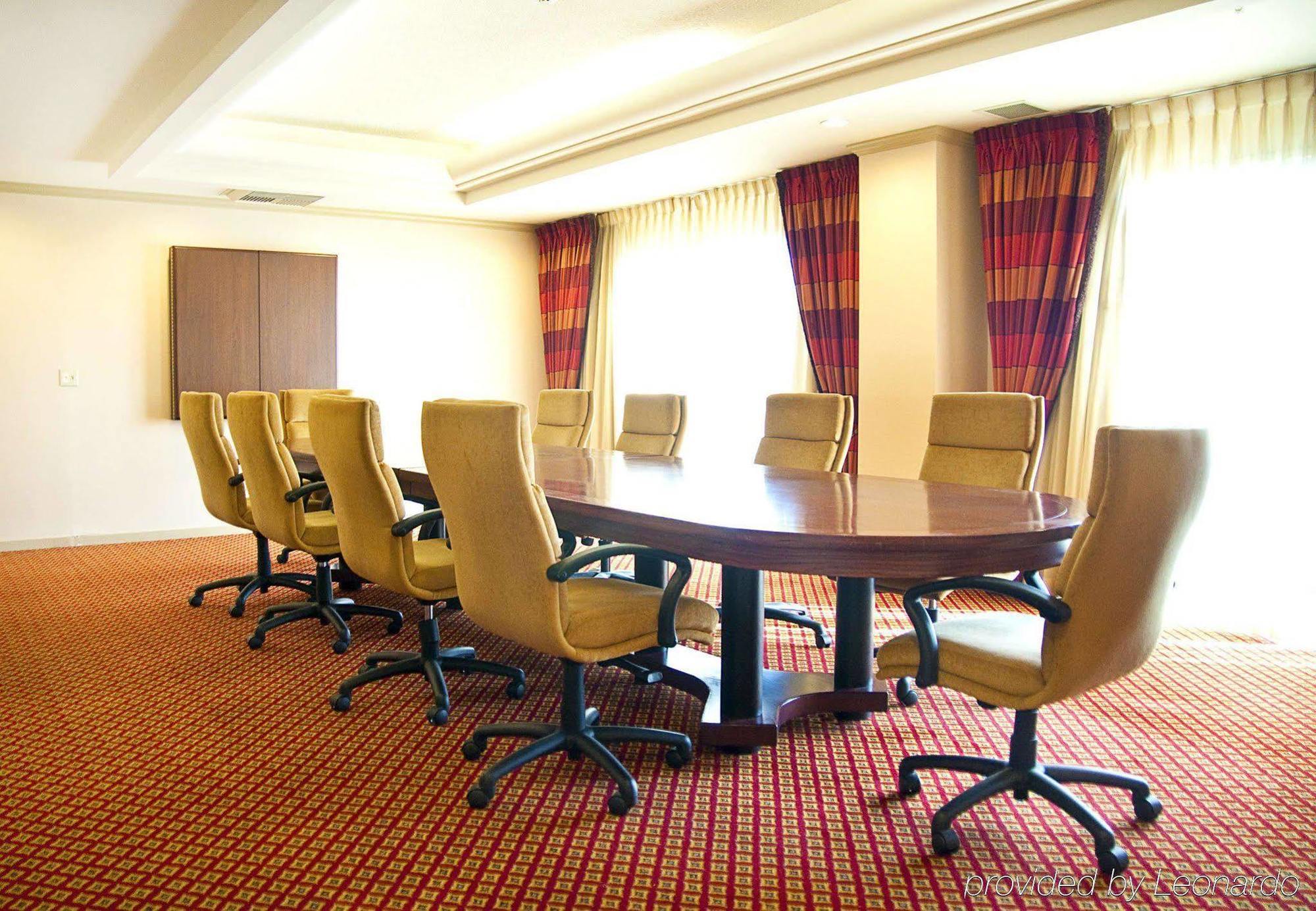 Hotel Visalia Marriott At The Convention Center Extérieur photo
