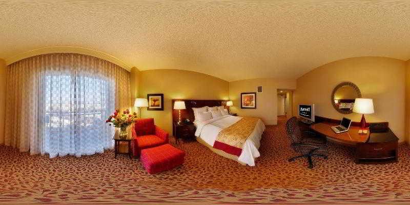Hotel Visalia Marriott At The Convention Center Extérieur photo