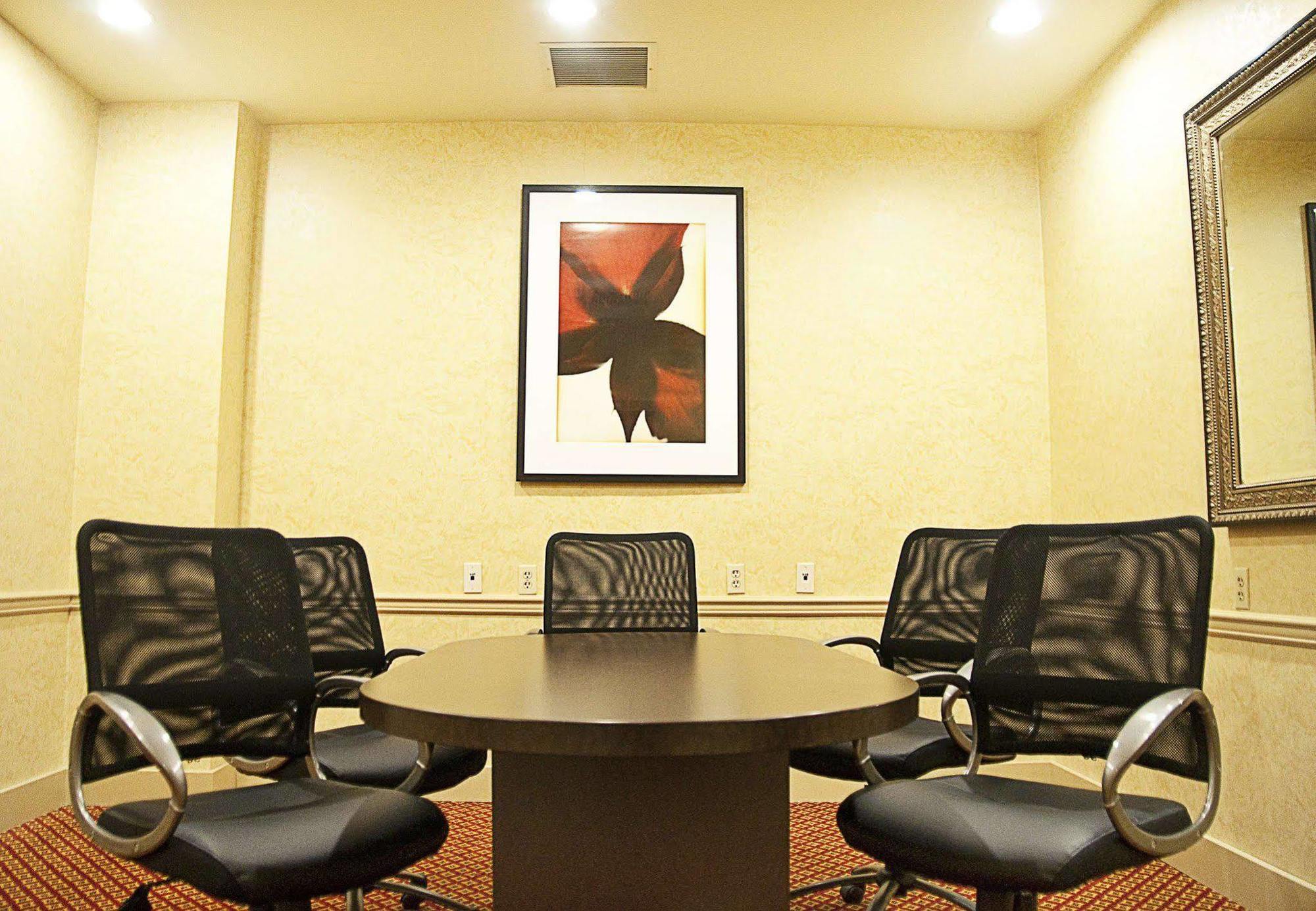 Hotel Visalia Marriott At The Convention Center Extérieur photo